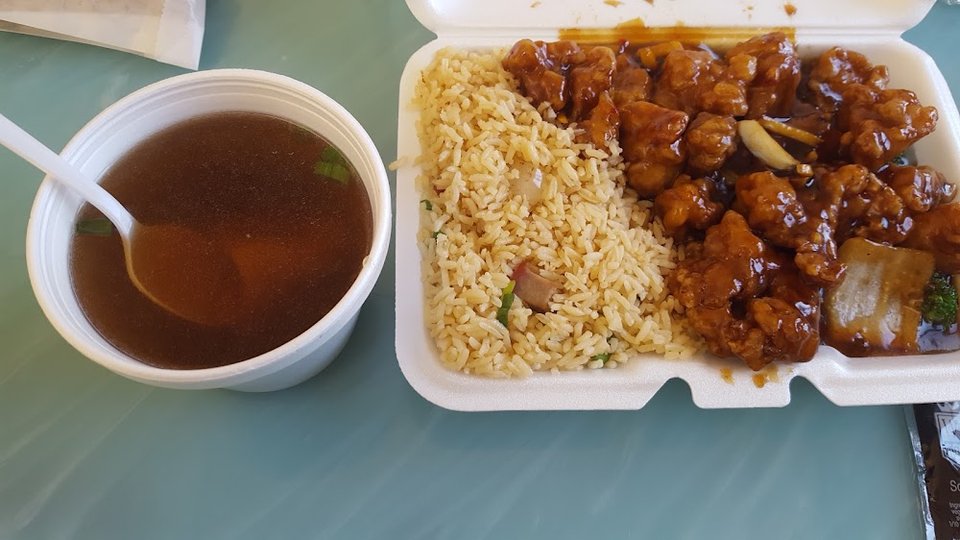 Orange Chicken with Wonton Soup Lunch Special